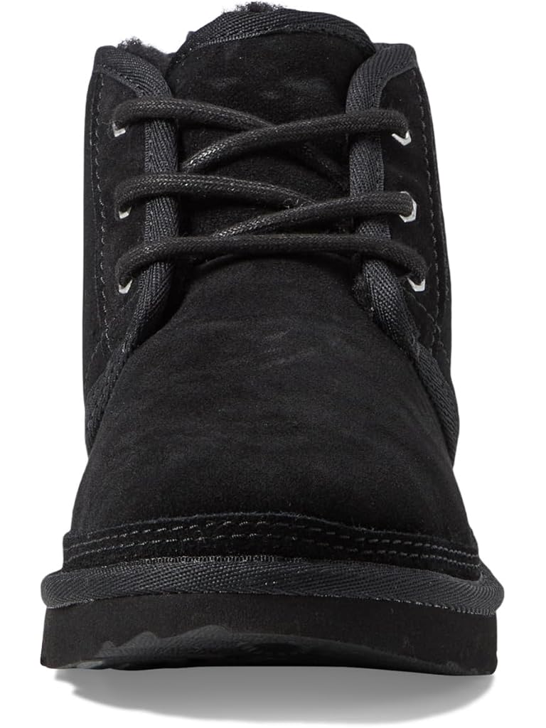 Black UGG Neumel II (Little Kid/Big Kid)