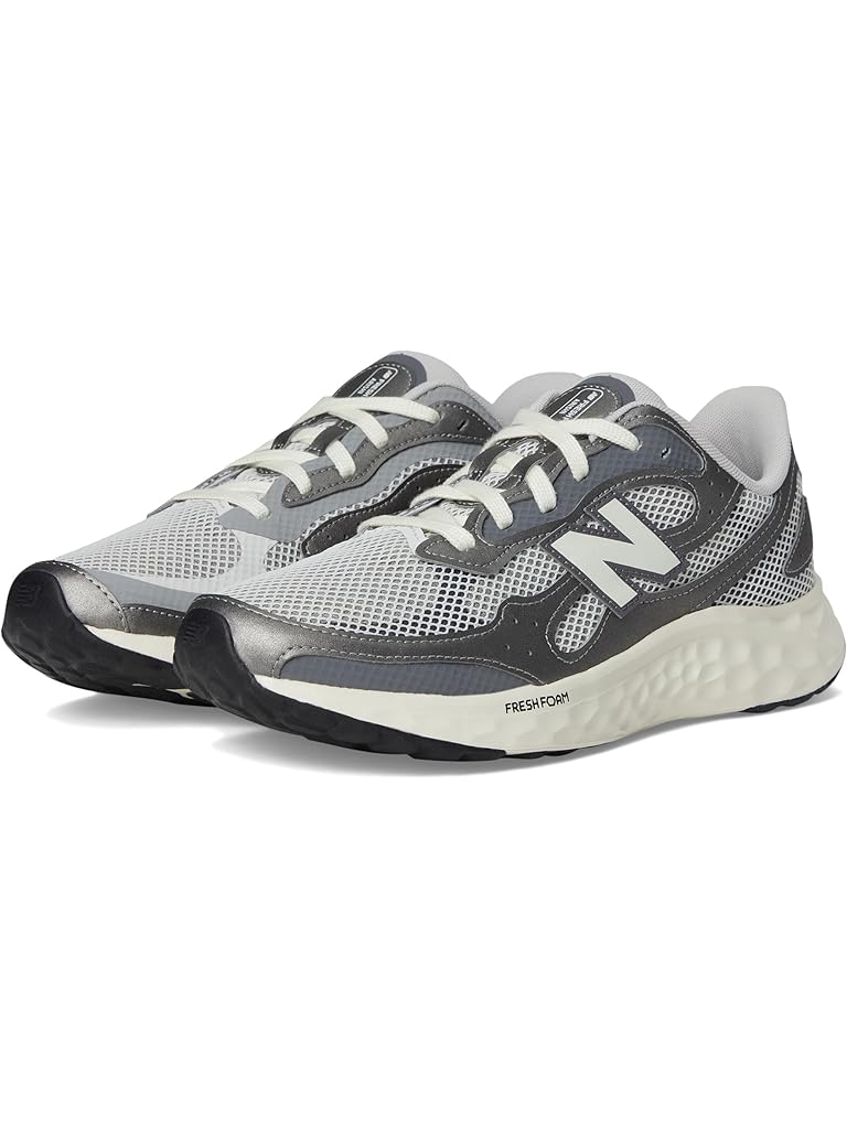 Gray New Balance Fresh Foam Arishi v4
