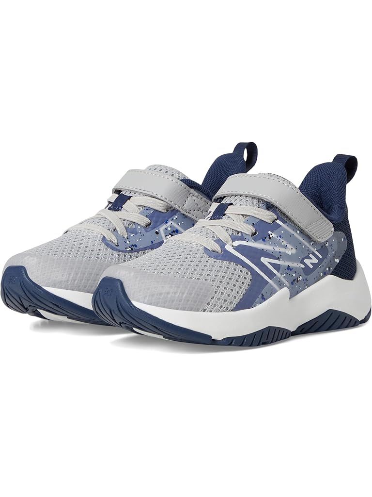 Gray New Balance Rave Run v2 Bungee Lace with Top Strap (Little Kid/Big Kid)
