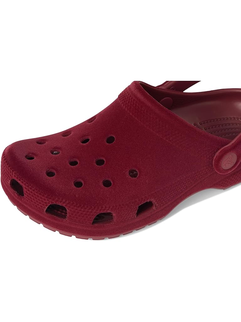 Red Crocs Classic Clogs (Little Kid/Big Kid)